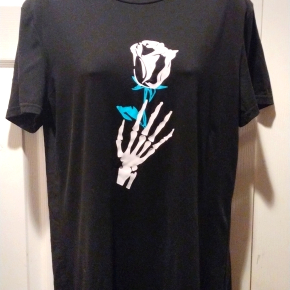 Shein Gothic Tee M
